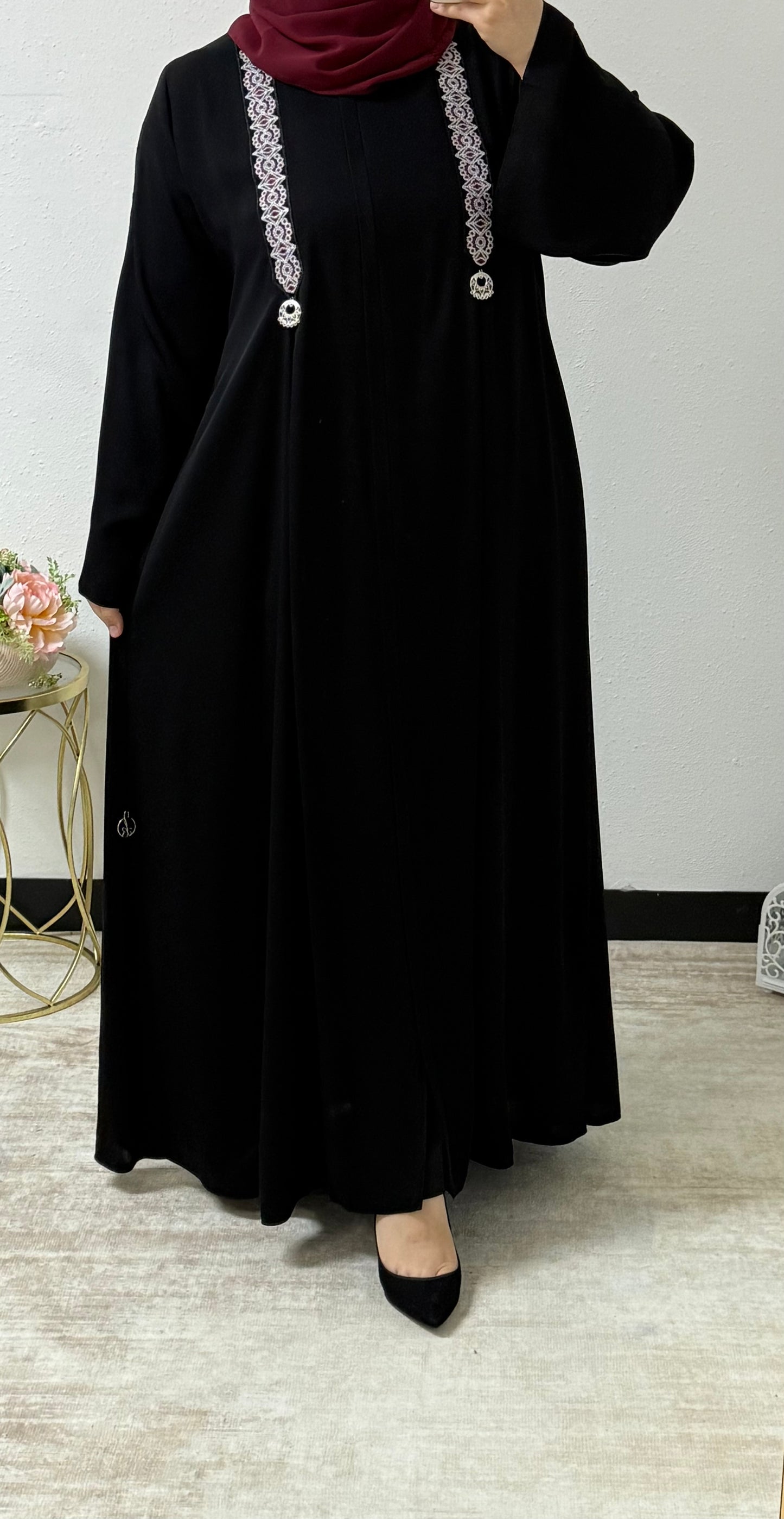 Traditional Lace Abaya