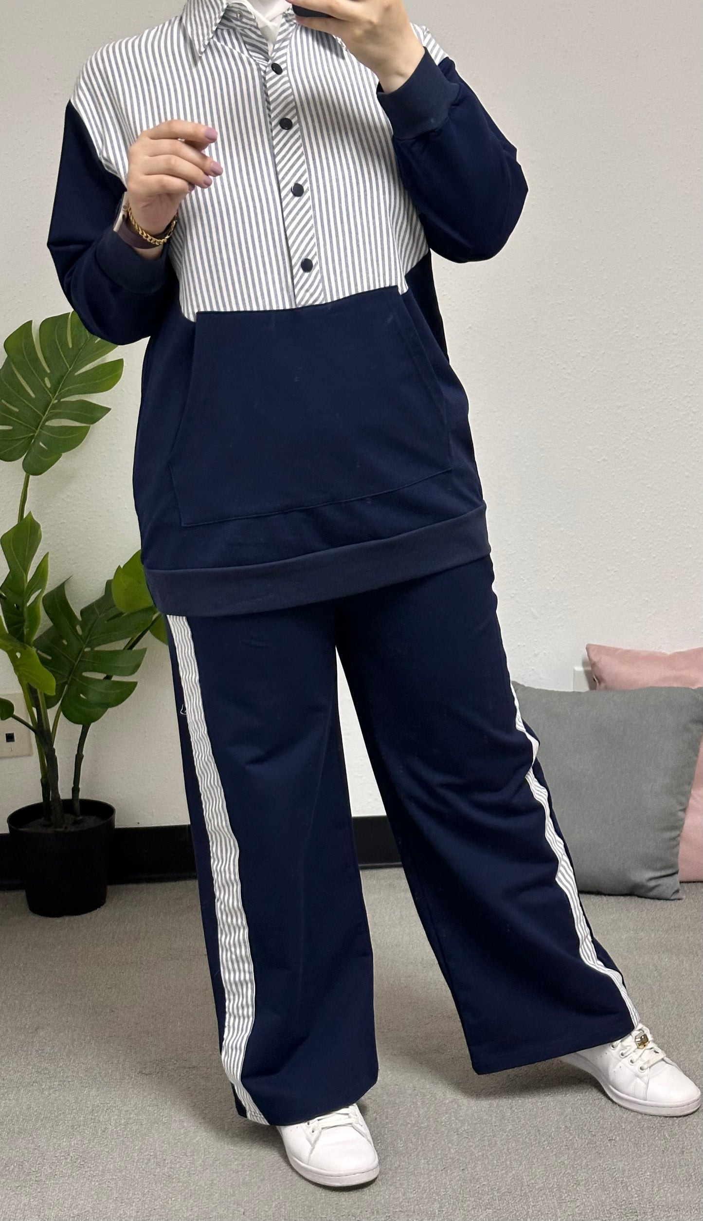 Two-piece cotton tracksuit set