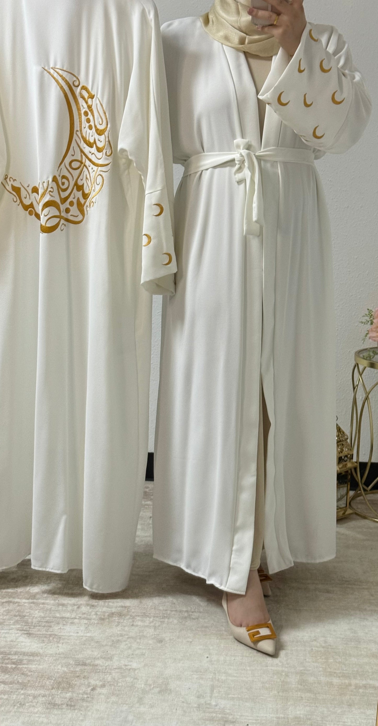 Moon embroidery open abaya