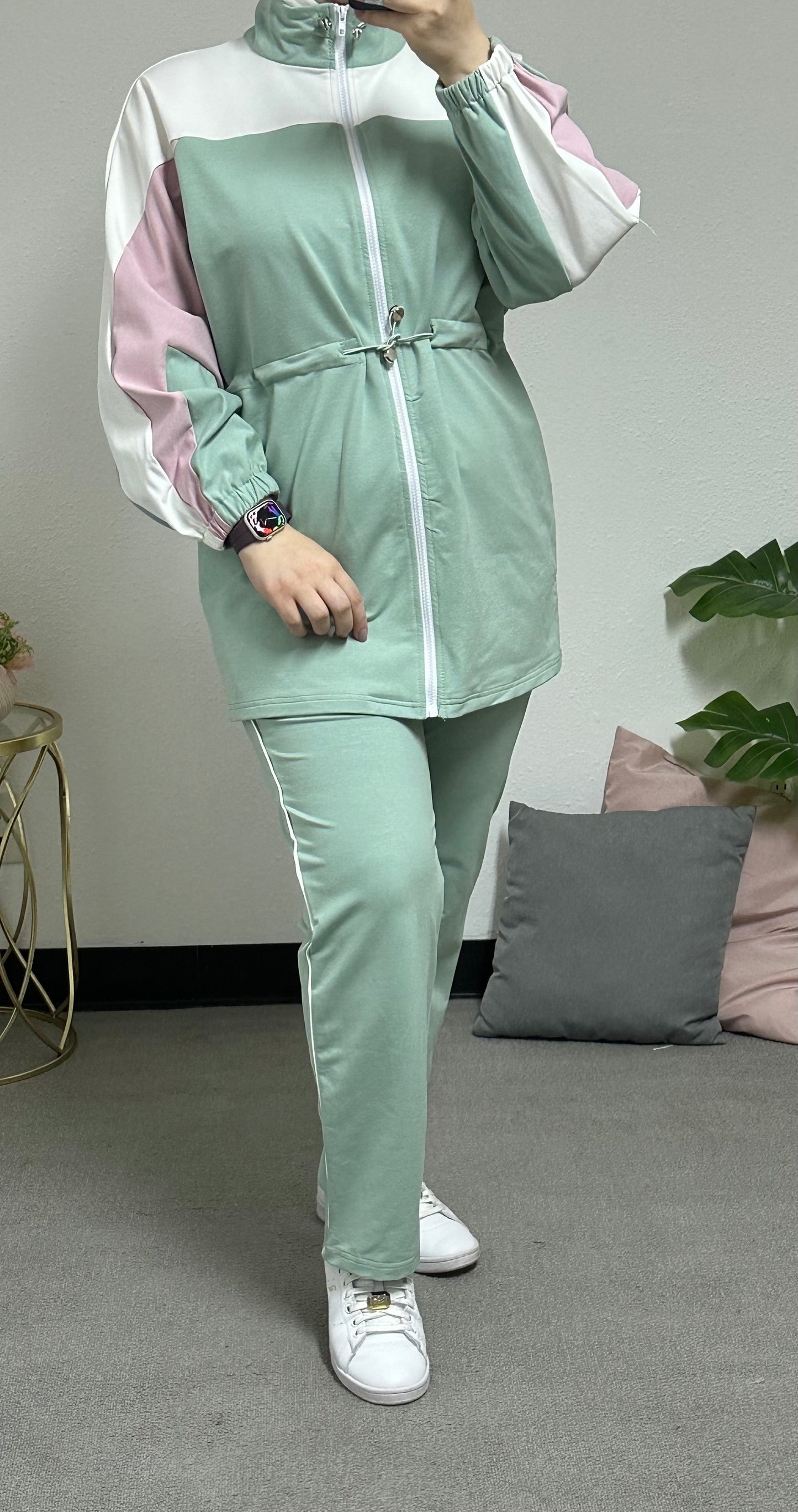 Two-piece cotton tracksuit set with a zipper