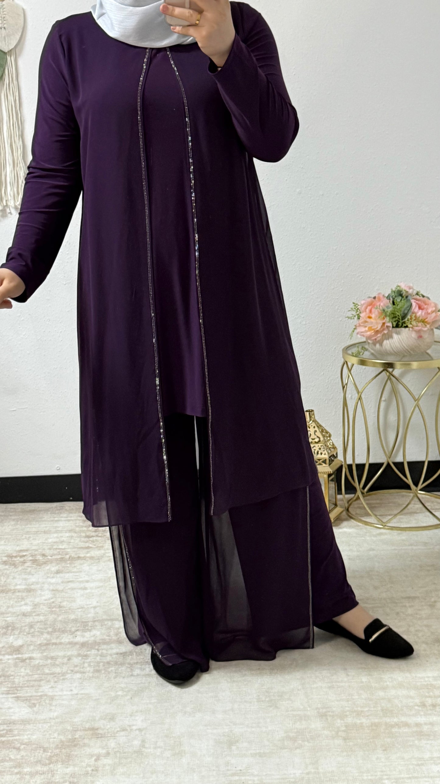 Two piece front slit set