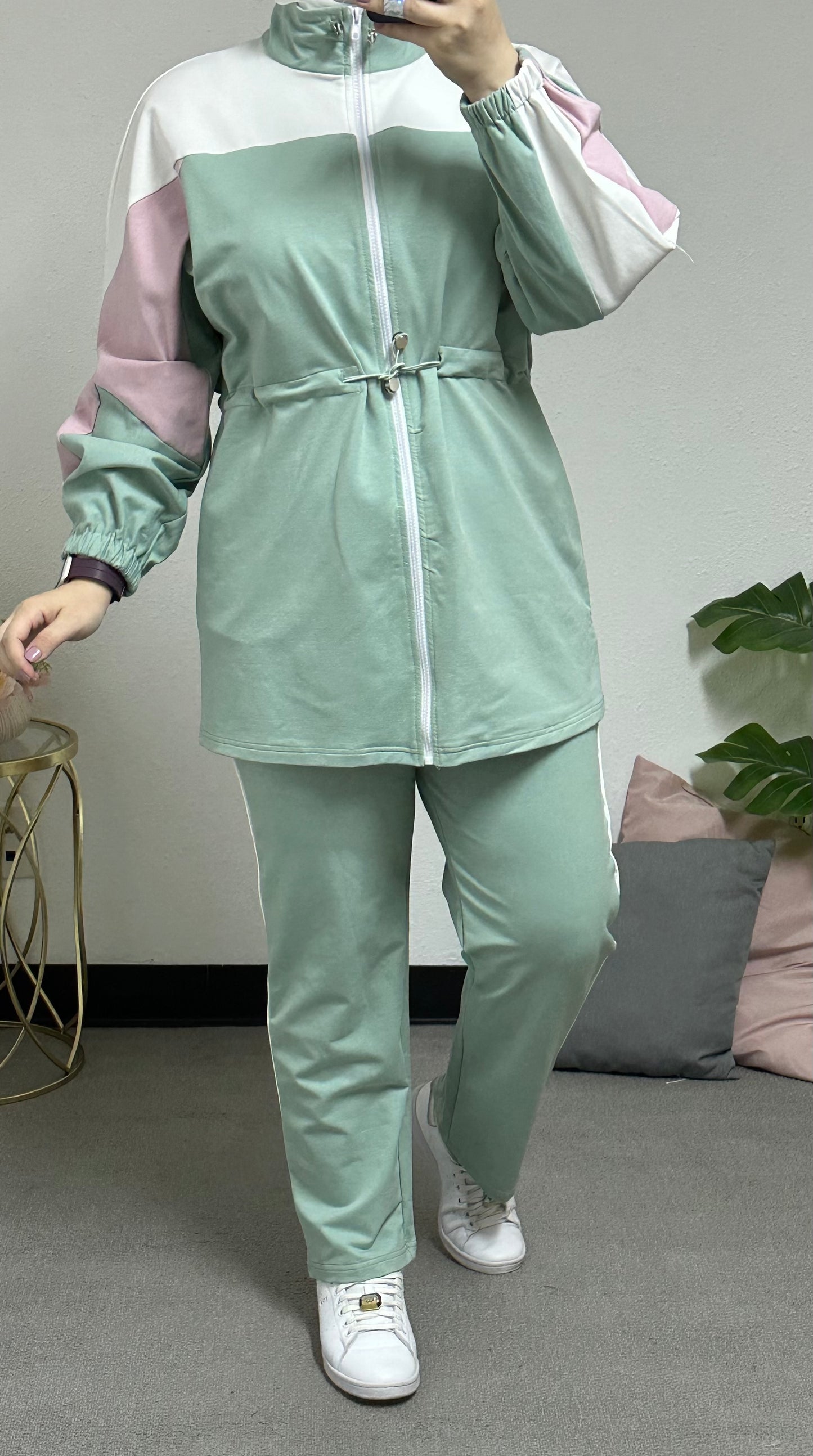 Two-piece cotton tracksuit set with a zipper