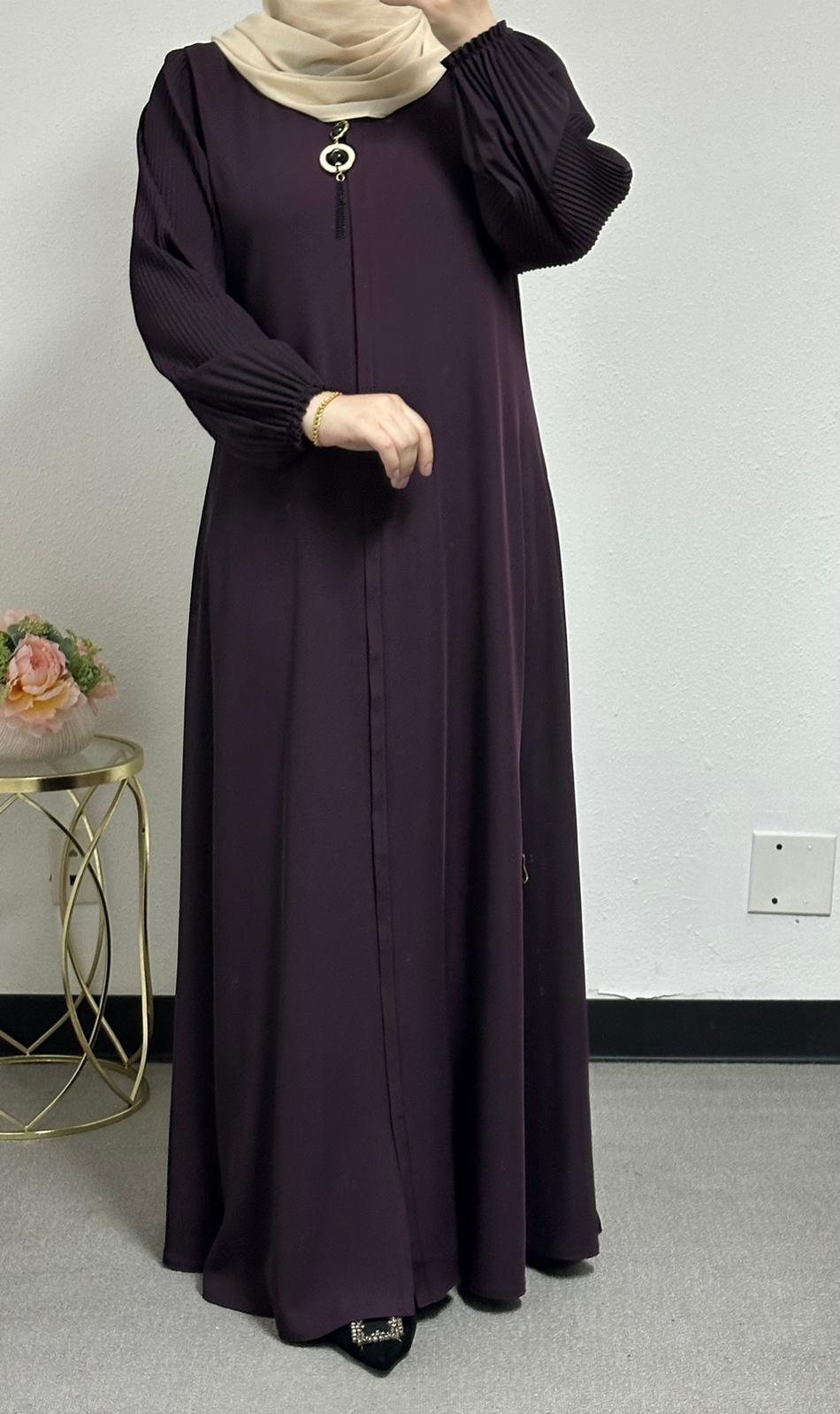 Basic Abaya (Pleated Sleeves)