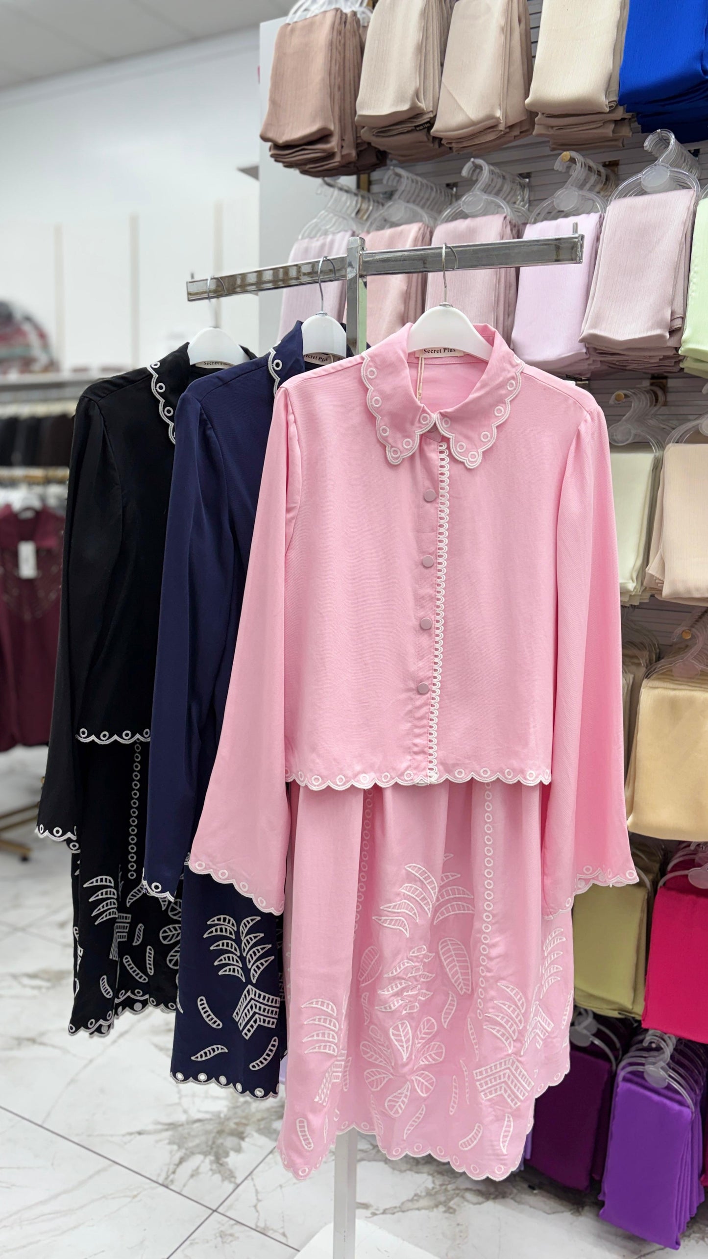 Circle Embroidered Lace Skirt Set