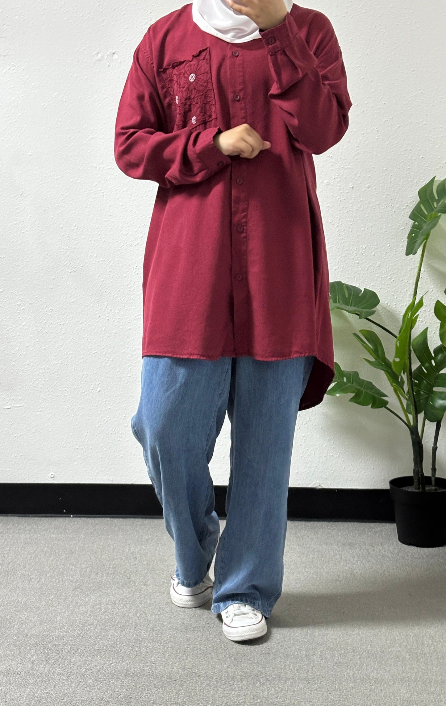 Embroidered floral pocket shirt