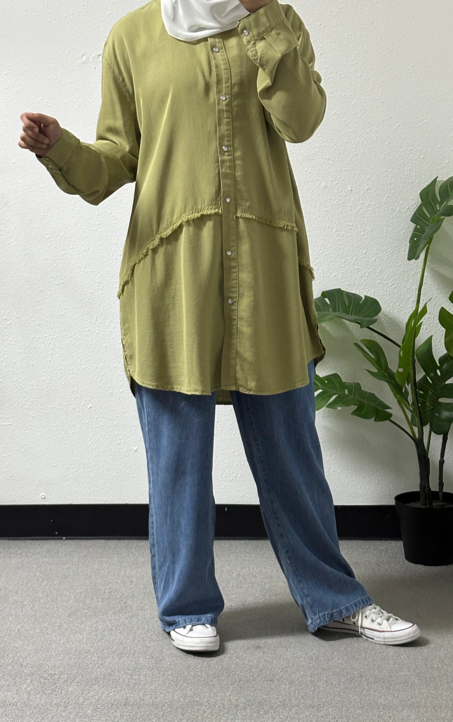 Thread detail plus size shirt