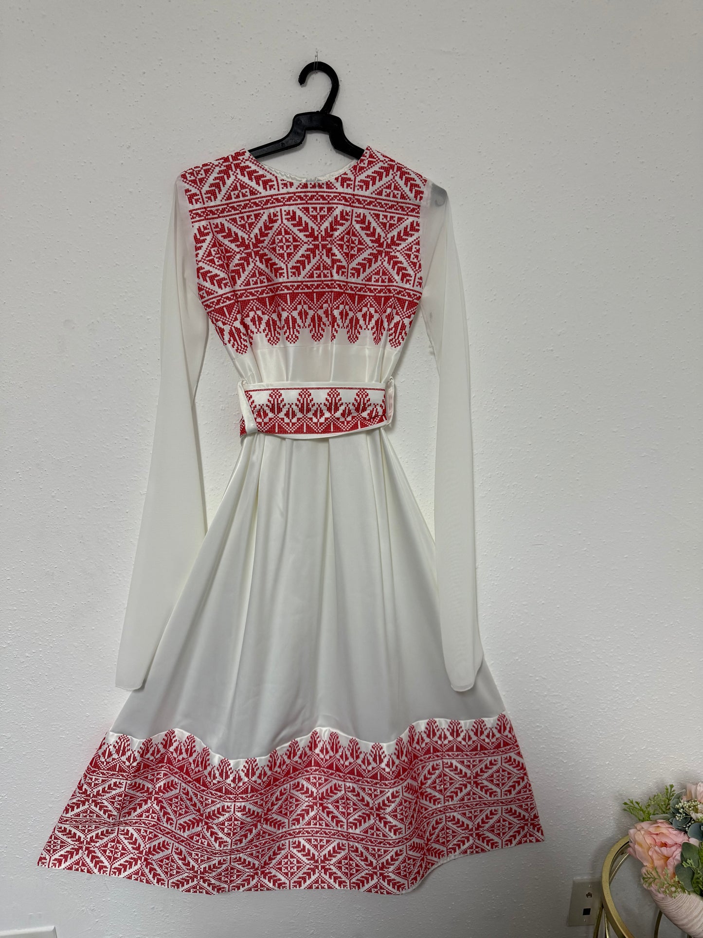 Embroidered dress for teens