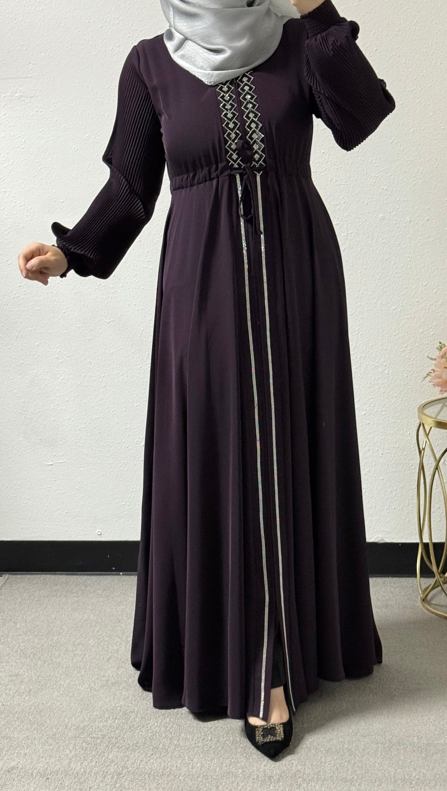 One-piece classic beaded abaya