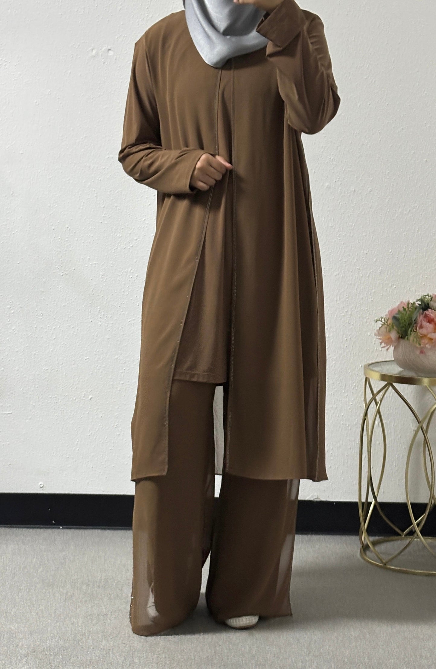 Two piece front slit set