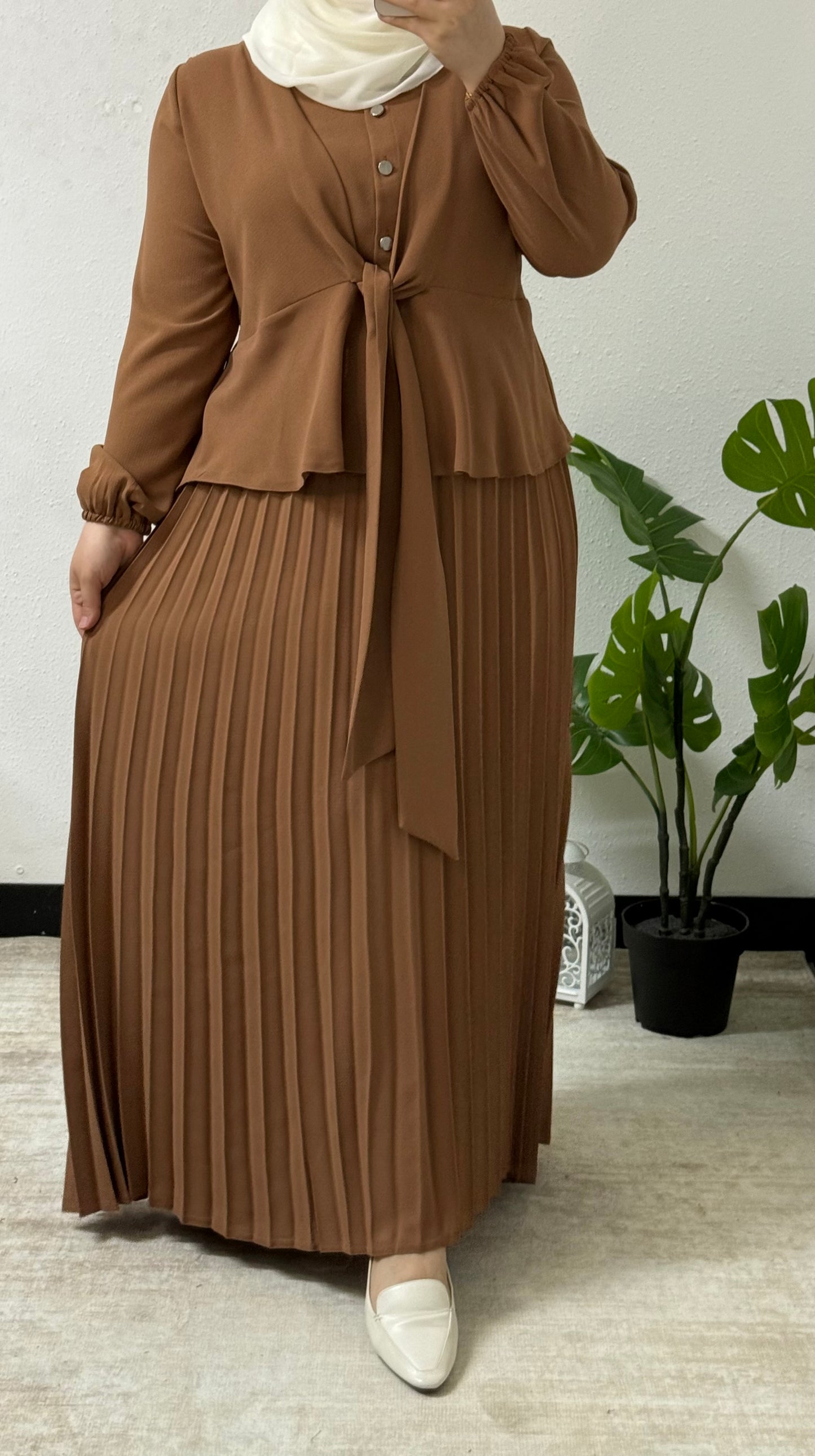 Graceful Business Skirt Set