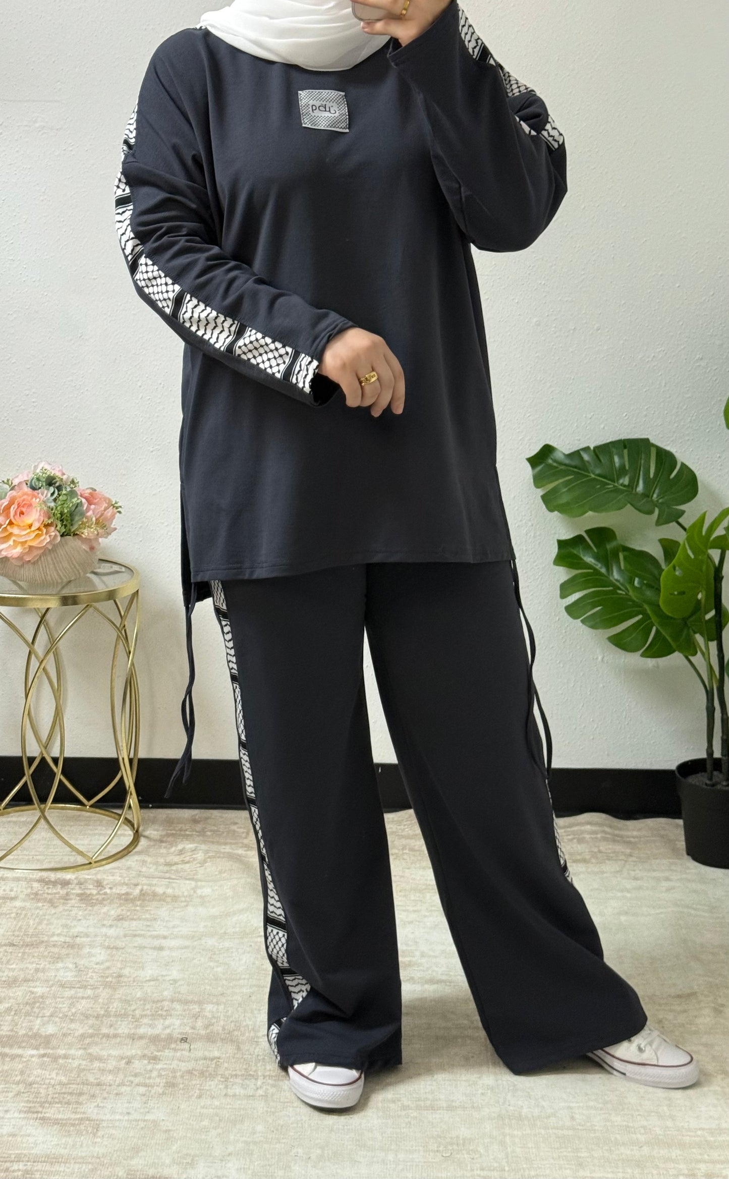 Keffiyeh-Inspired Set(وطن)