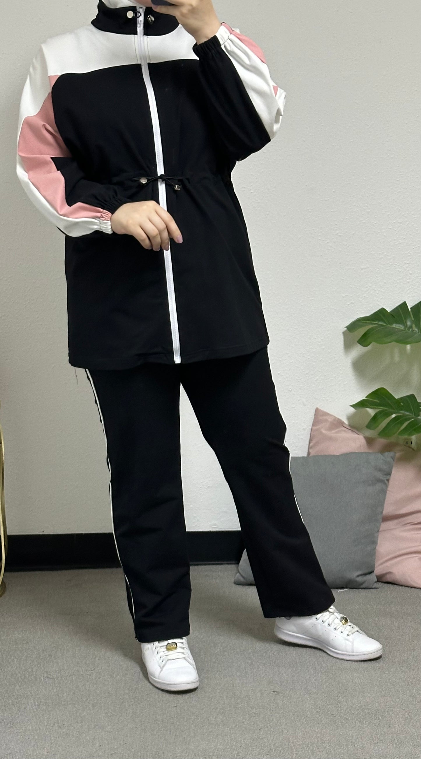 Two-piece cotton tracksuit set with a zipper