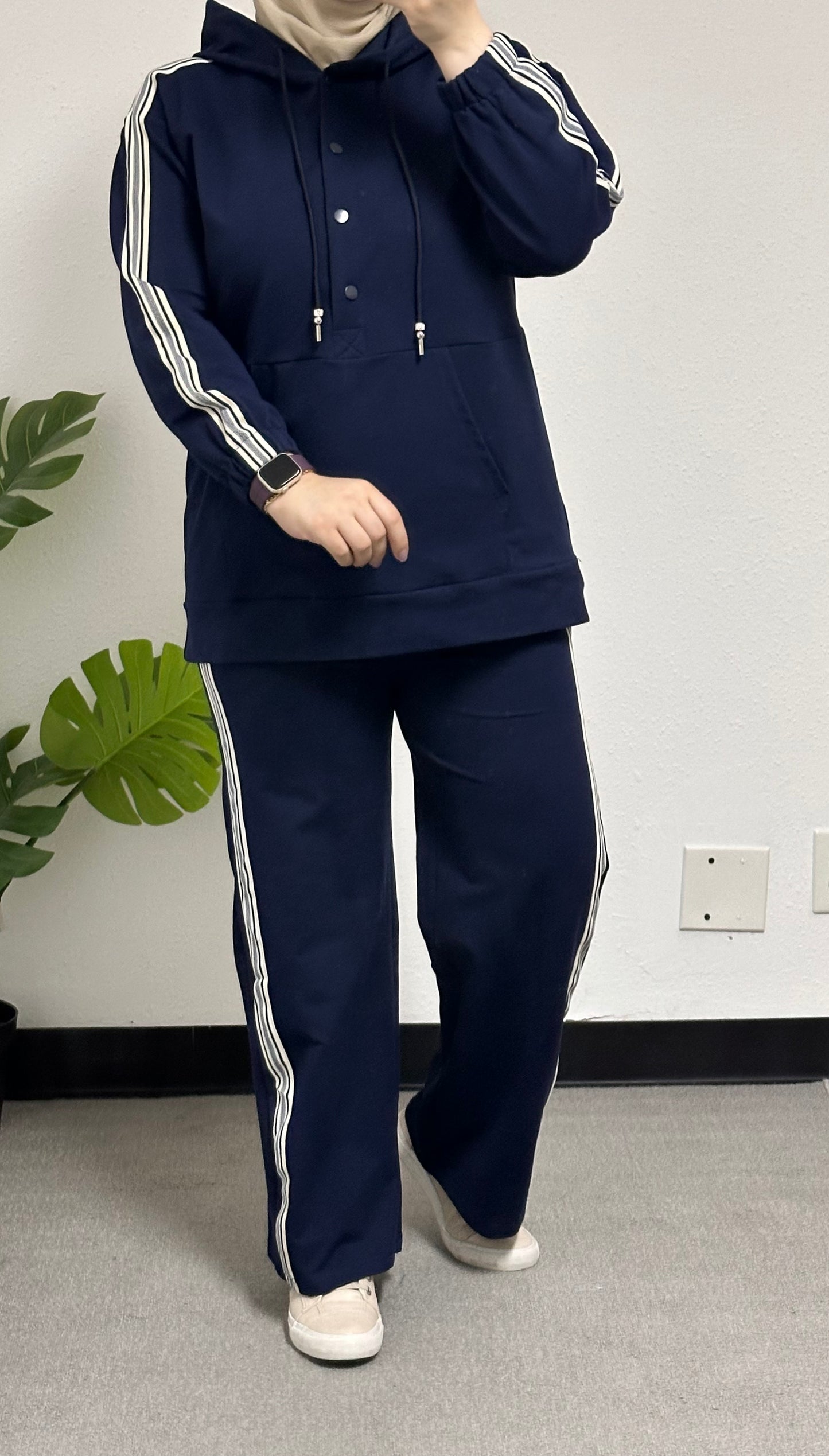 Two-piece cotton tracksuit set