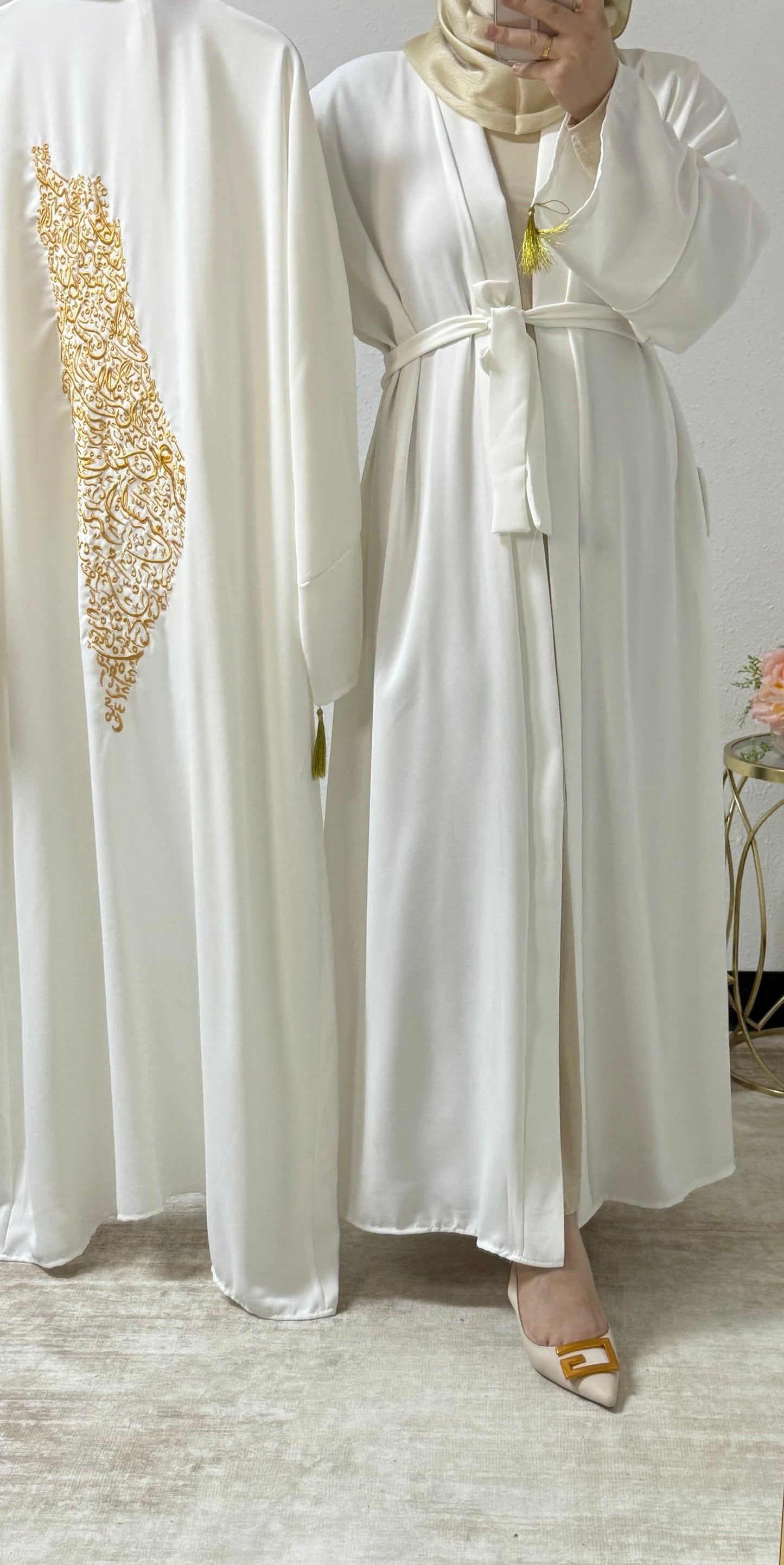 One-piece open abaya