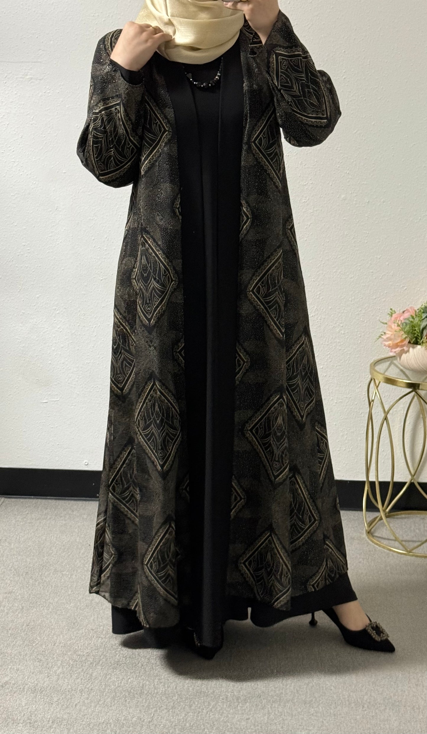 Two-piece pattern abaya