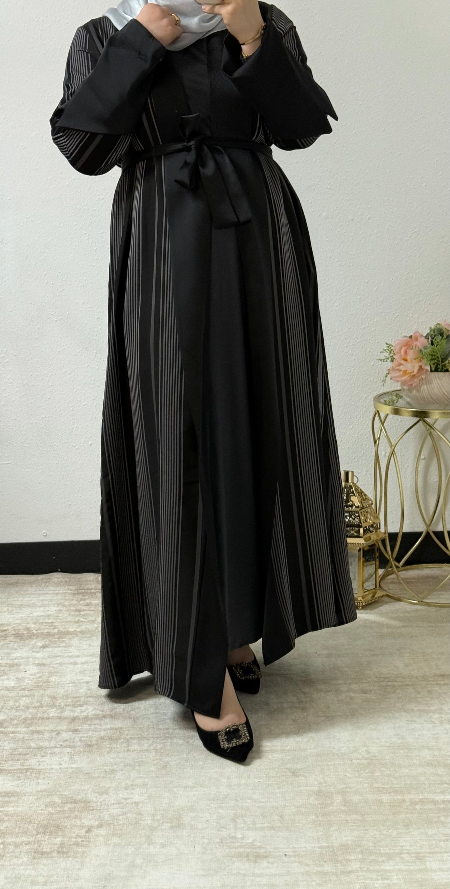 Open line detail abaya