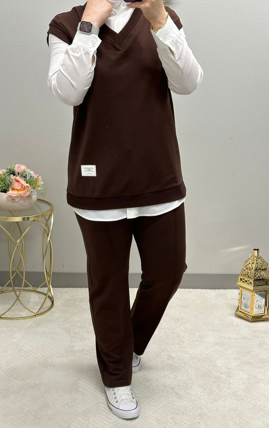 Three-piece Tracksuit set with white shirt underneath