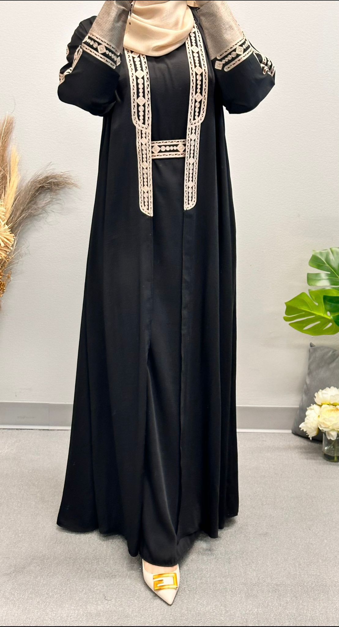 Two piece front embroidered Abaya set