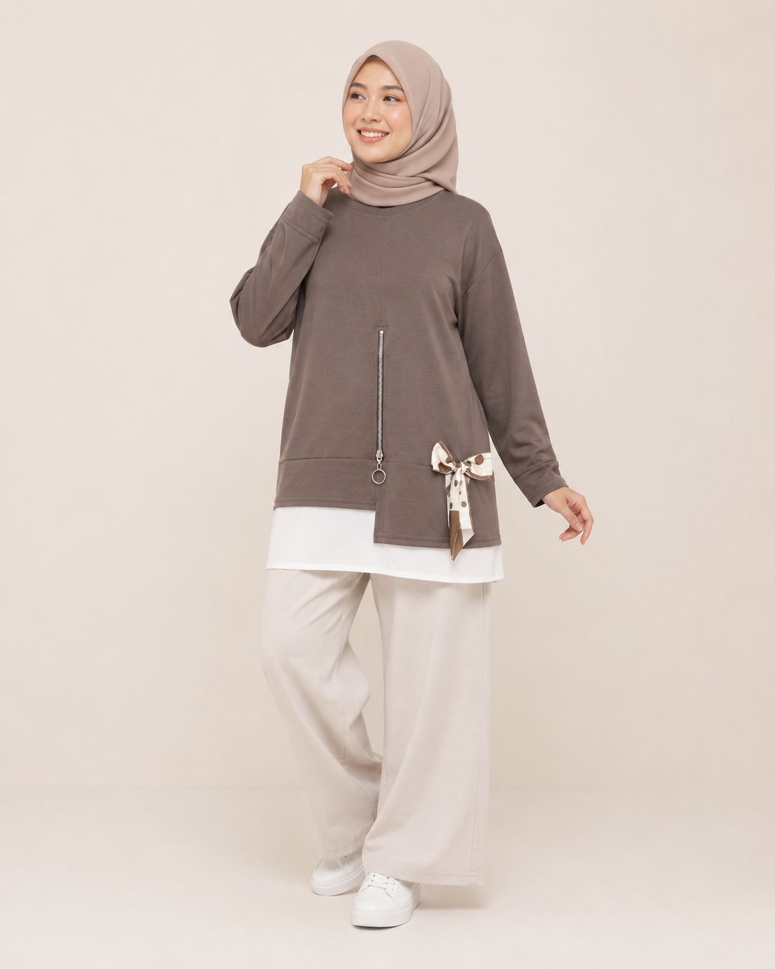 Bow Detail Sweatshirt
