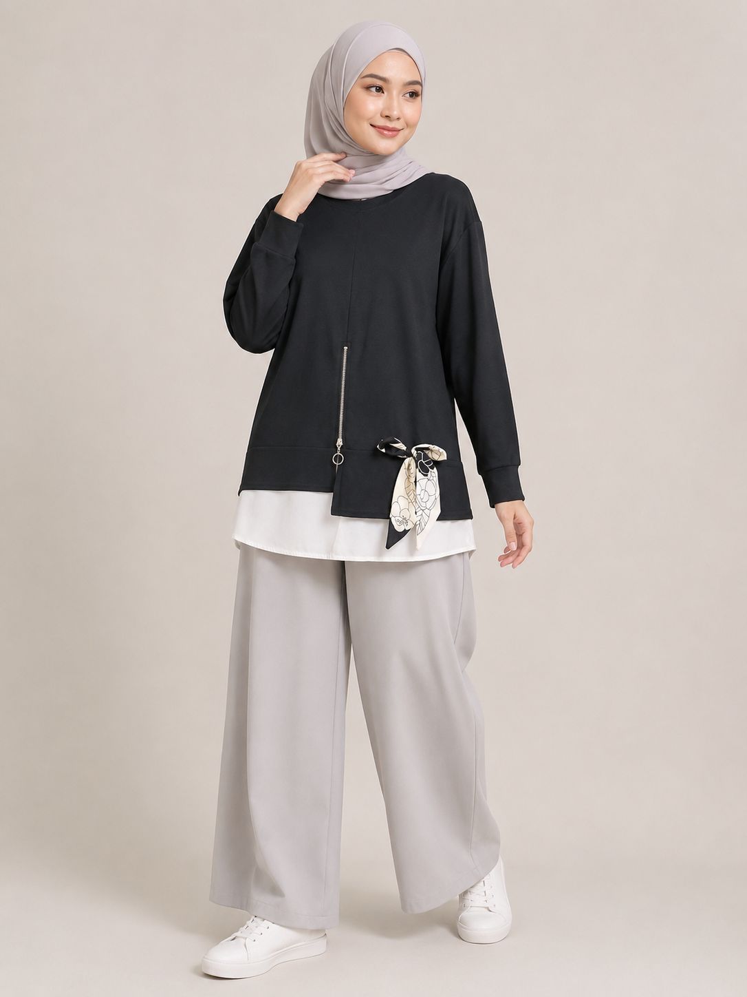Bow Detail Sweatshirt