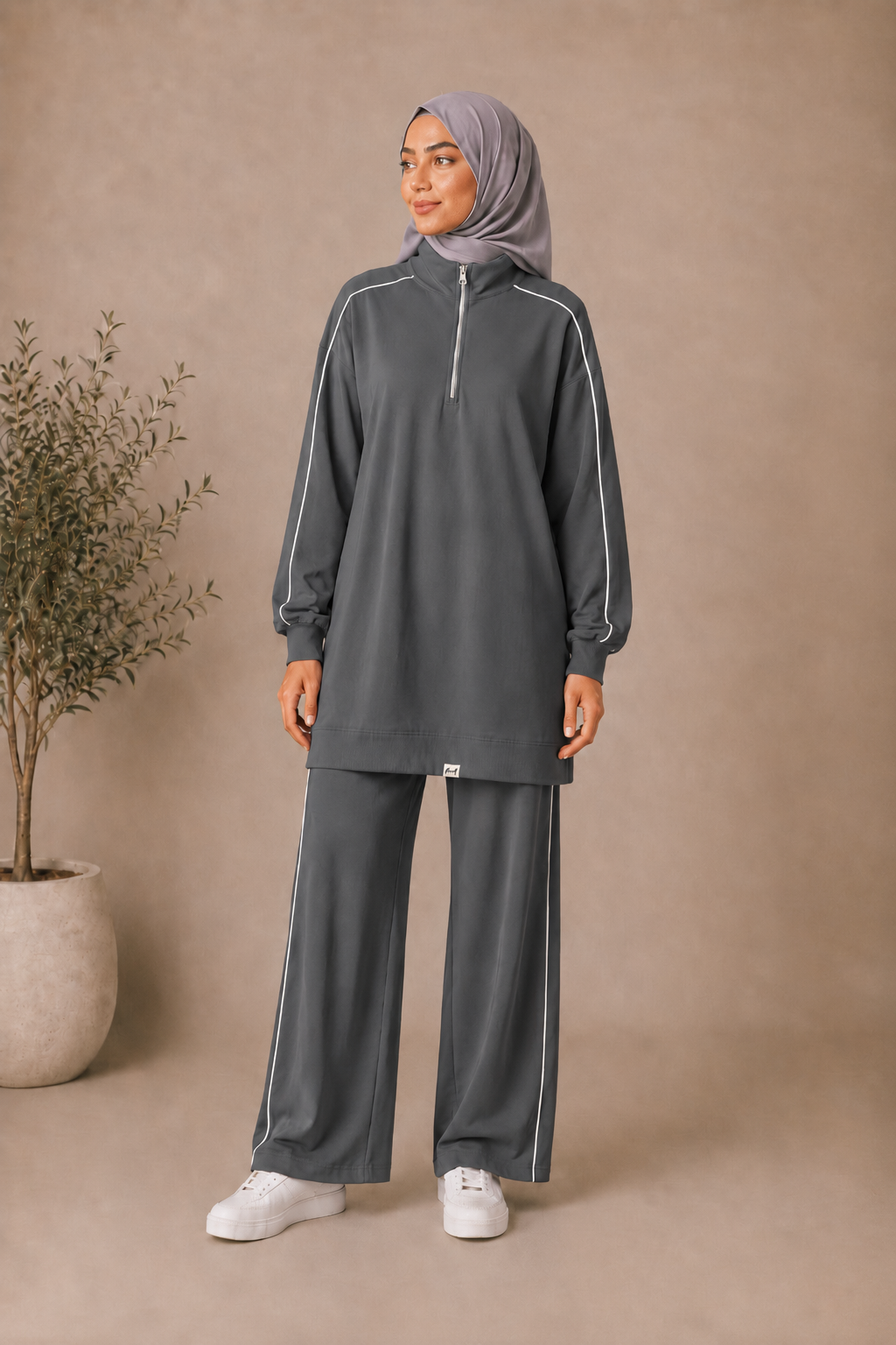 Quarter Zipper Tracksuit