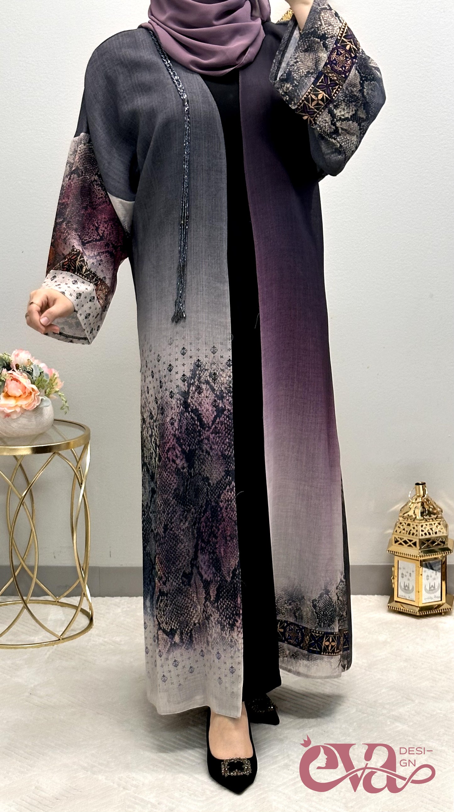 Two-piece colored opened abaya