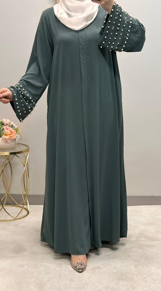 Pearl wide sleeves closed abaya.