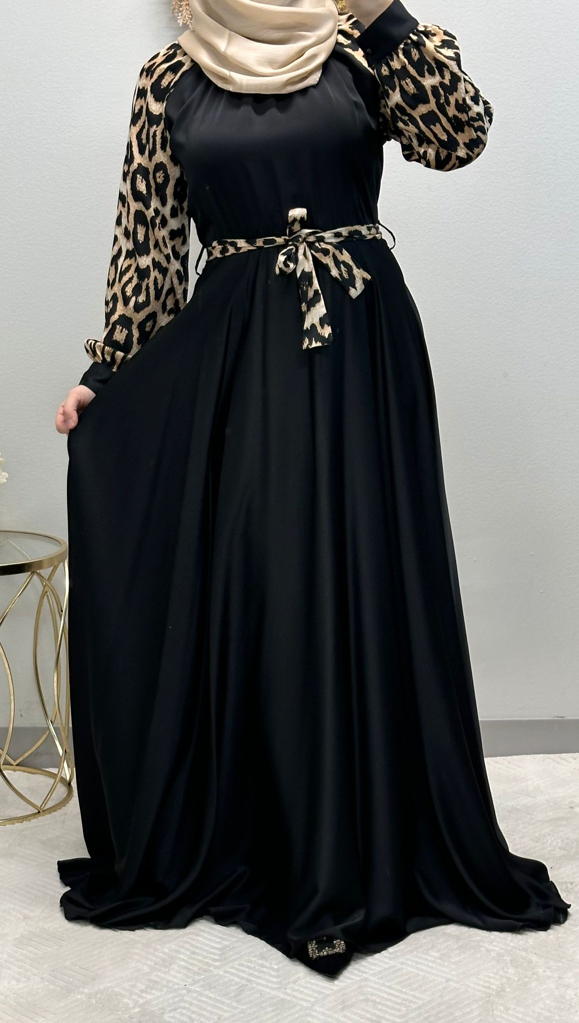 Maxi Stain klosh dress in black and tiger print.