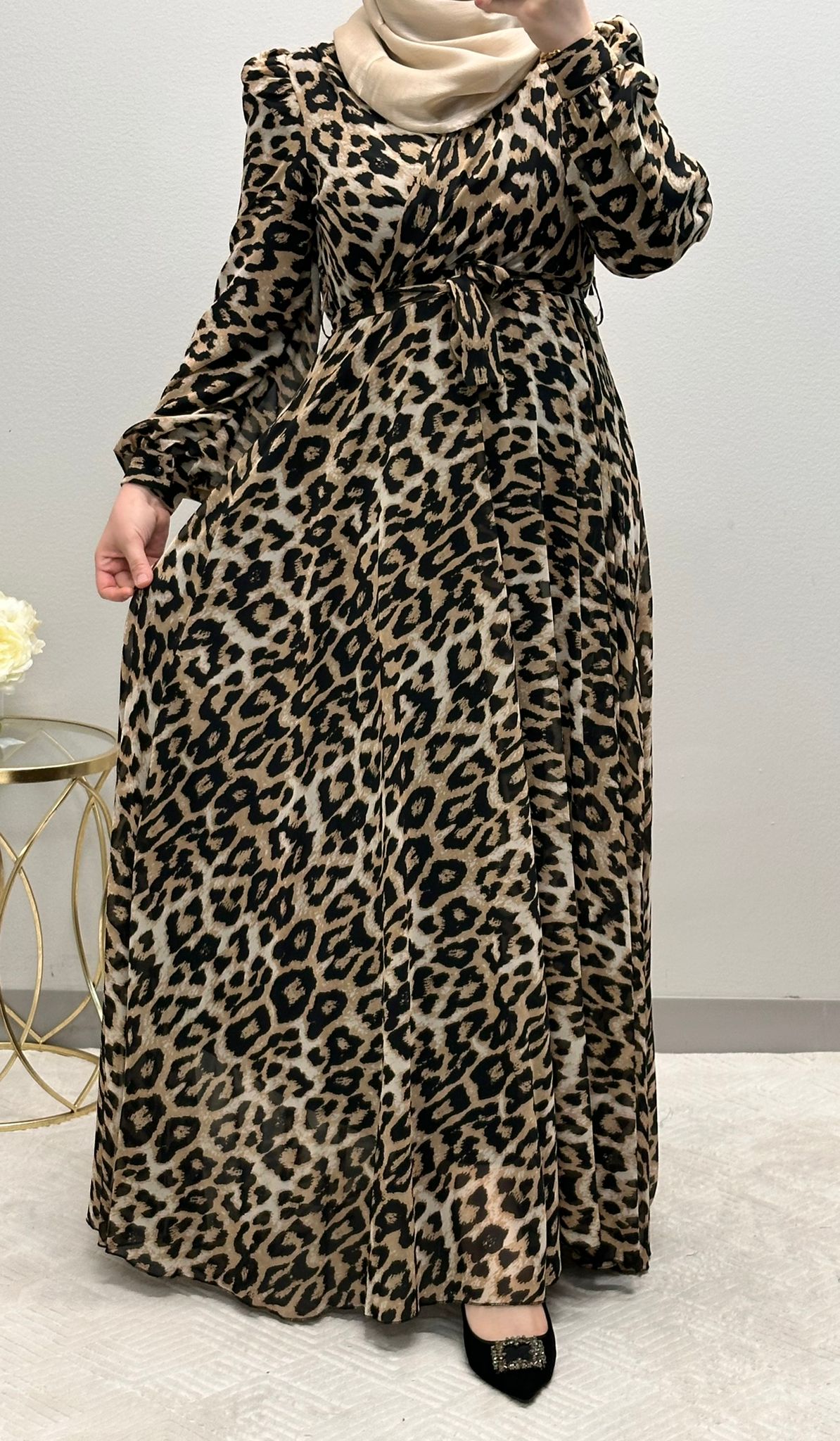 V-neck tiger print maxi dress