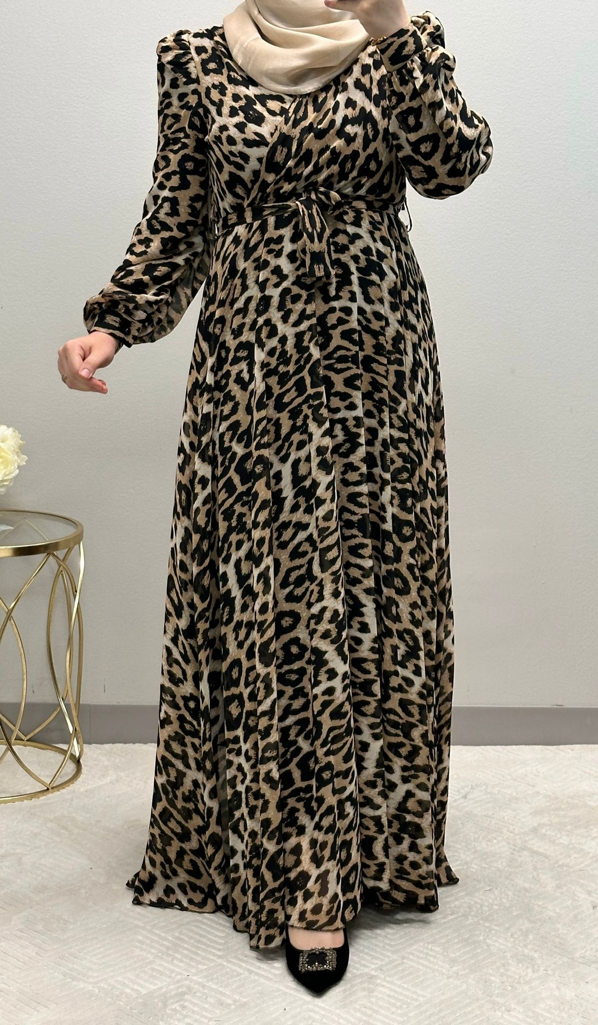 V-neck tiger print maxi dress