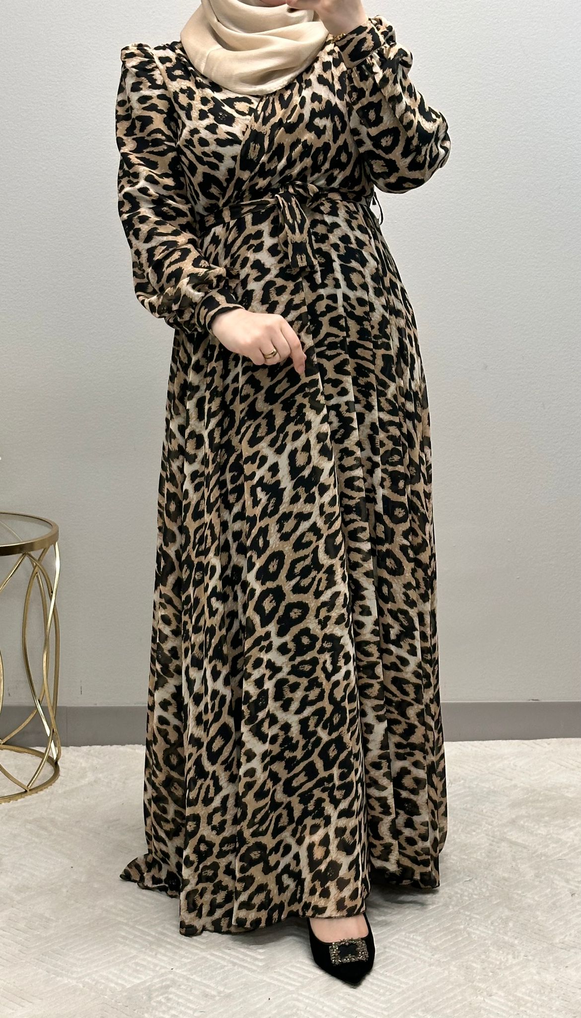 V-neck tiger print maxi dress