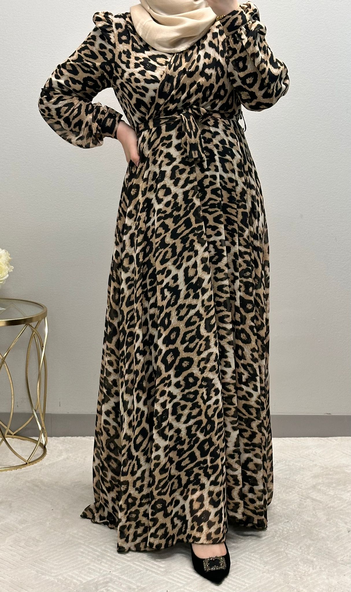 V-neck tiger print maxi dress