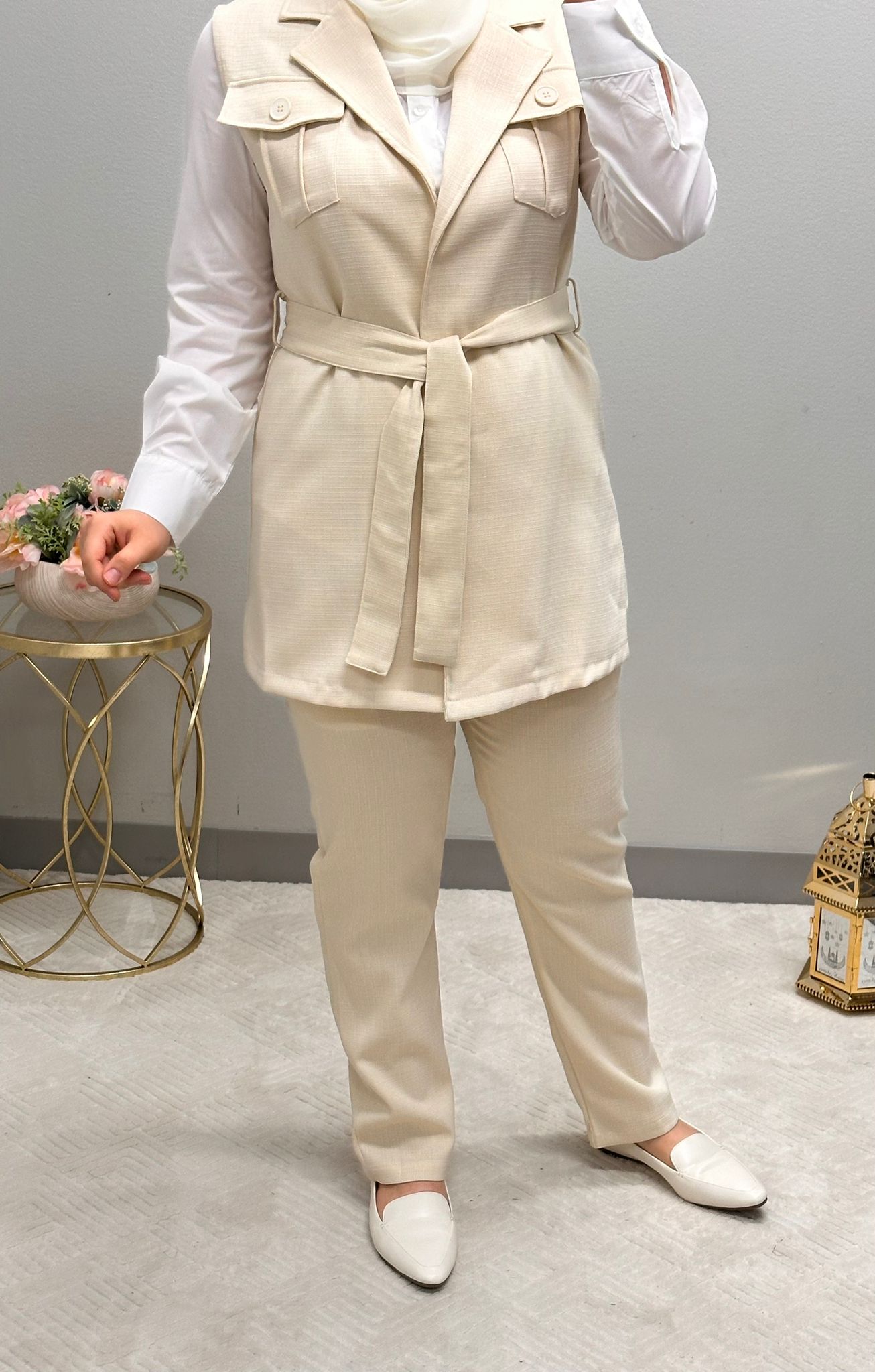 Three-piece Linen set with white shirt underneath