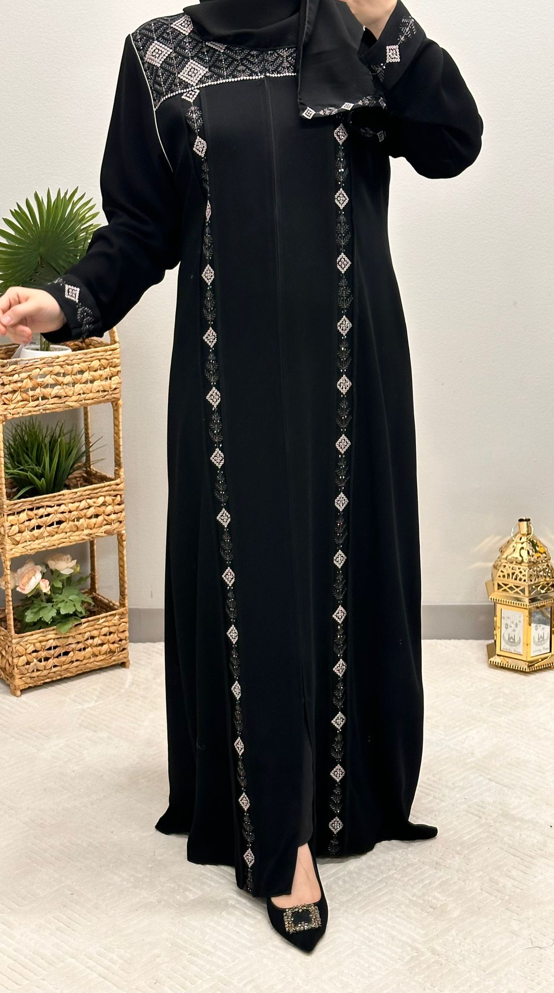 front embroidered plus size abaya with scarf