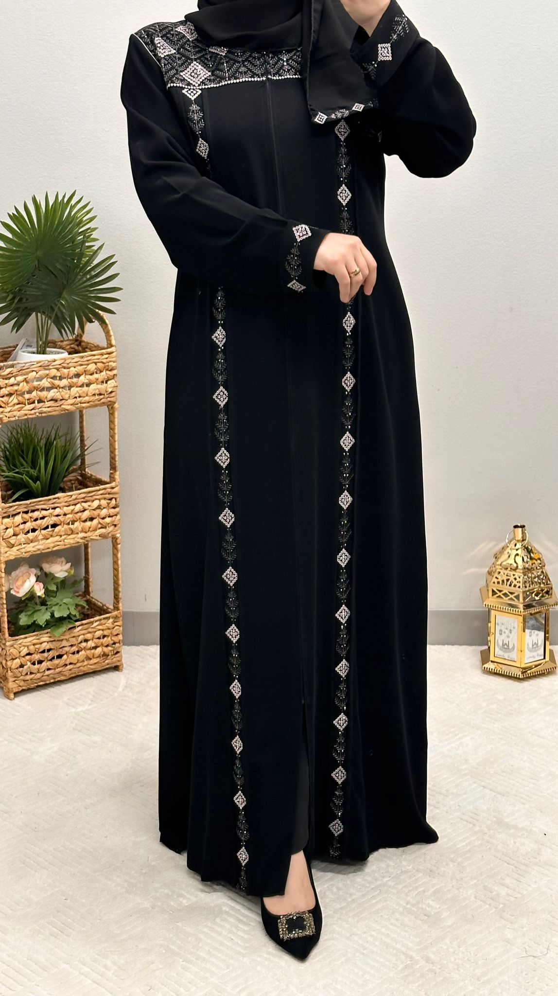 front embroidered plus size abaya with scarf