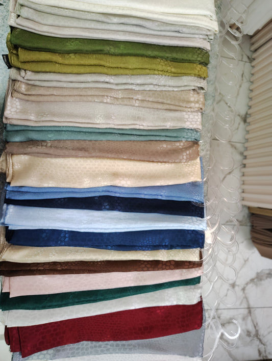 حجاب مطبوع 12$